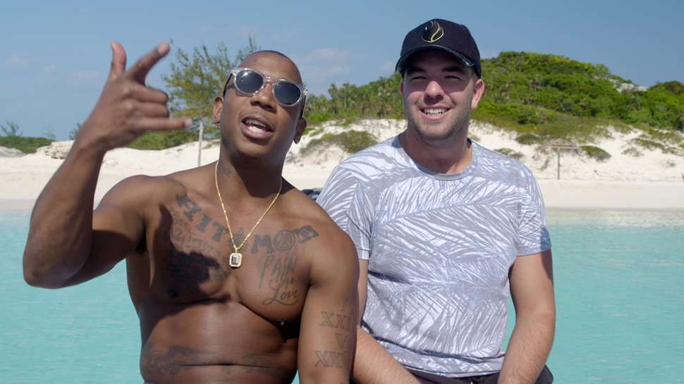 Raper Ja Rule i Billy McFarland oszukali setki ludzi. W tym Maryann.