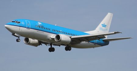 Afera z żywnością. Linie KLM mogły podawać skażone listerią jedzenie