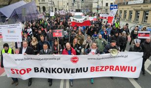 Frankowicze chcą założyć partię. Liderką kobieta, obwiniająca premiera o śmierć męża