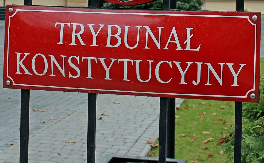 Kto ma rację w sporze o Trybunał Konstytucyjny?