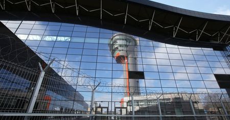 Moskwa: amerykański dyplomata chciał wsiąść do samolotu z pociskiem moździerzowym