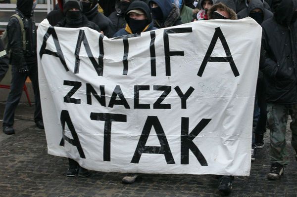 Antifa szczuje na "faszystów"