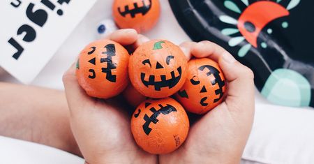 Noc duchów i strachów coraz bliżej. Sieci handlowe wyczuły w Halloween biznes
