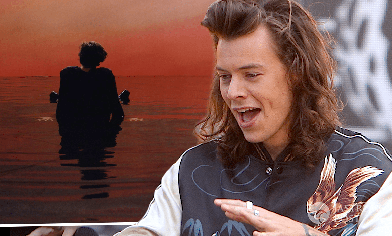 Harry Styles odszedł z One Direction i wypuścił własną piosenkę! "David Bowie i Freddie Mercury byliby dumni!" [WIDEO]