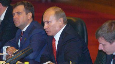 Władimir Putin podczas spotkania z prezydentem Chin Hu Jintao w Wielkiej Hali Ludowej w Pekinie