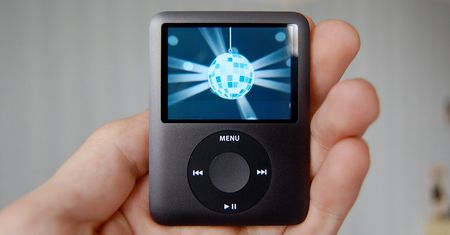 iPod ma już 15 lat. Co wiesz o tym urządzeniu Apple?