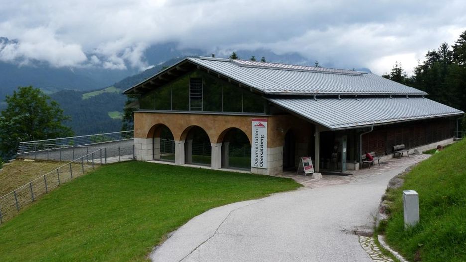 W miejsce dawnej rezydencji Hitlera powstało 18 lat temu muzeum Dokumentation Obersalzberg.