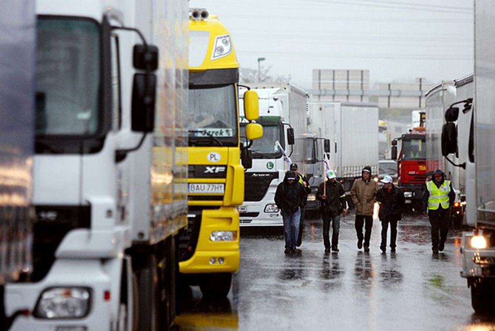 Załamał się rynek transportowy w Polsce. Tysiące firm i pracowników zostały bez grosza