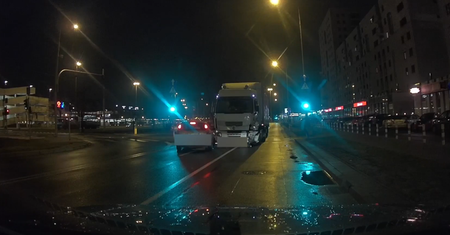 Szalony rajd pijanego Ukraińca. Staranował tirem 10 pojazdów