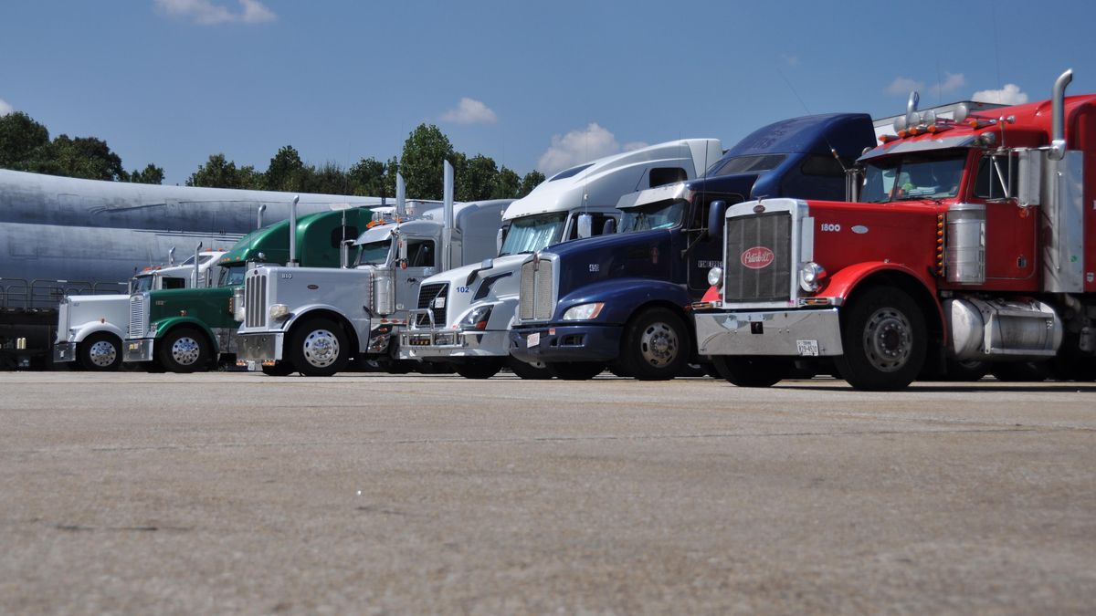 Wiele ofert pracy "sponsorowanej" dotyczy kierowców ciężarówek