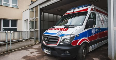 Żołnierz zaatakował ciężarną żonę siekierą. Wstrząsająca relacja