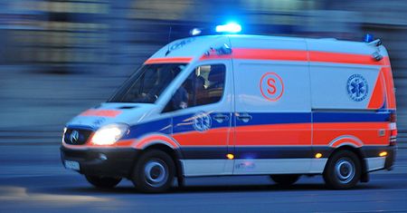 Wypadek w Wąwolnicy. Sześciu rannych, w tym dwójka dzieci