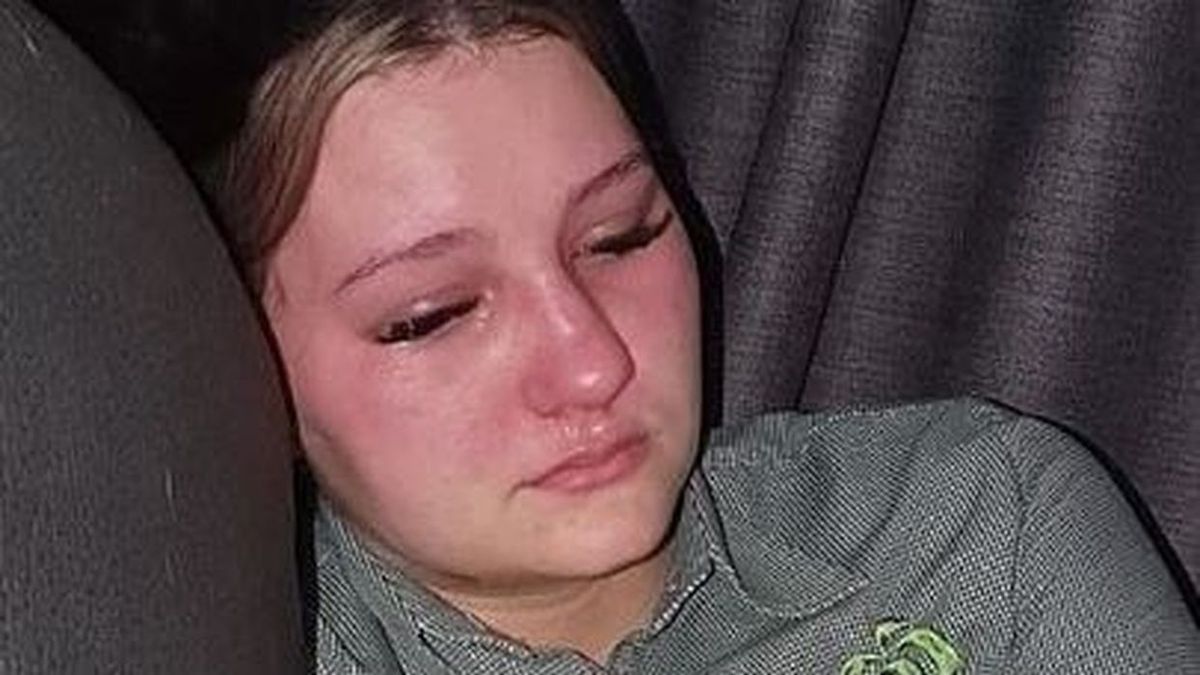 18-latka z Australii nie może uspokoić się po powrocie z pracy w sklepie. Klienci w dobie koronawirusa łamią ją psychicznie