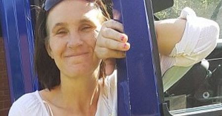 Porzuciła męża, dziewięcioro dzieci i uciekła z nową miłością. "Zrobił jej pranie mózgu"