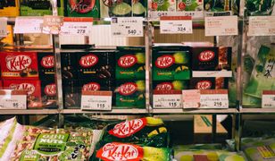 Po różowych, czas na zielone. Z Japonii do Polski dotrą batony KitKat Green Tea Matcha