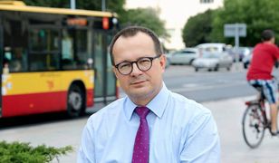 Łódź: ulotki wyborcze na torebkach na psie kupy