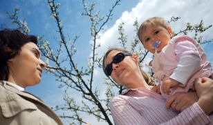 Dojrzalsze, bardziej zaradne i tolerancyjne. Starsze kobiety są lepszymi matkami?