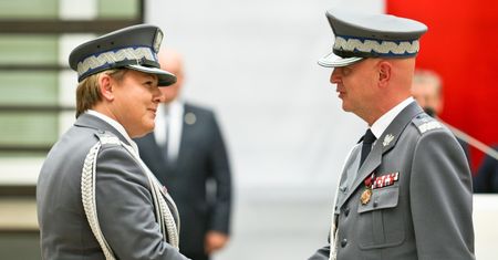 Zarobki w policji 2018. Wiemy, ile zarabiali komendanci wojewódzcy
