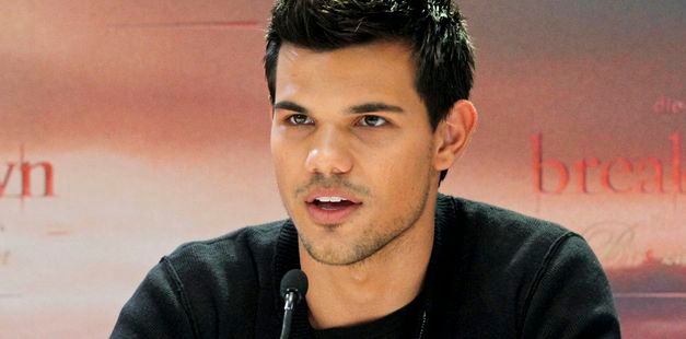 Taylor Lautner: Okładka, z której wynika, że aktor jest gejem, okazała się fałszywa!