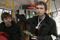 Ze stryczkiem na szyi jeździli autobusem