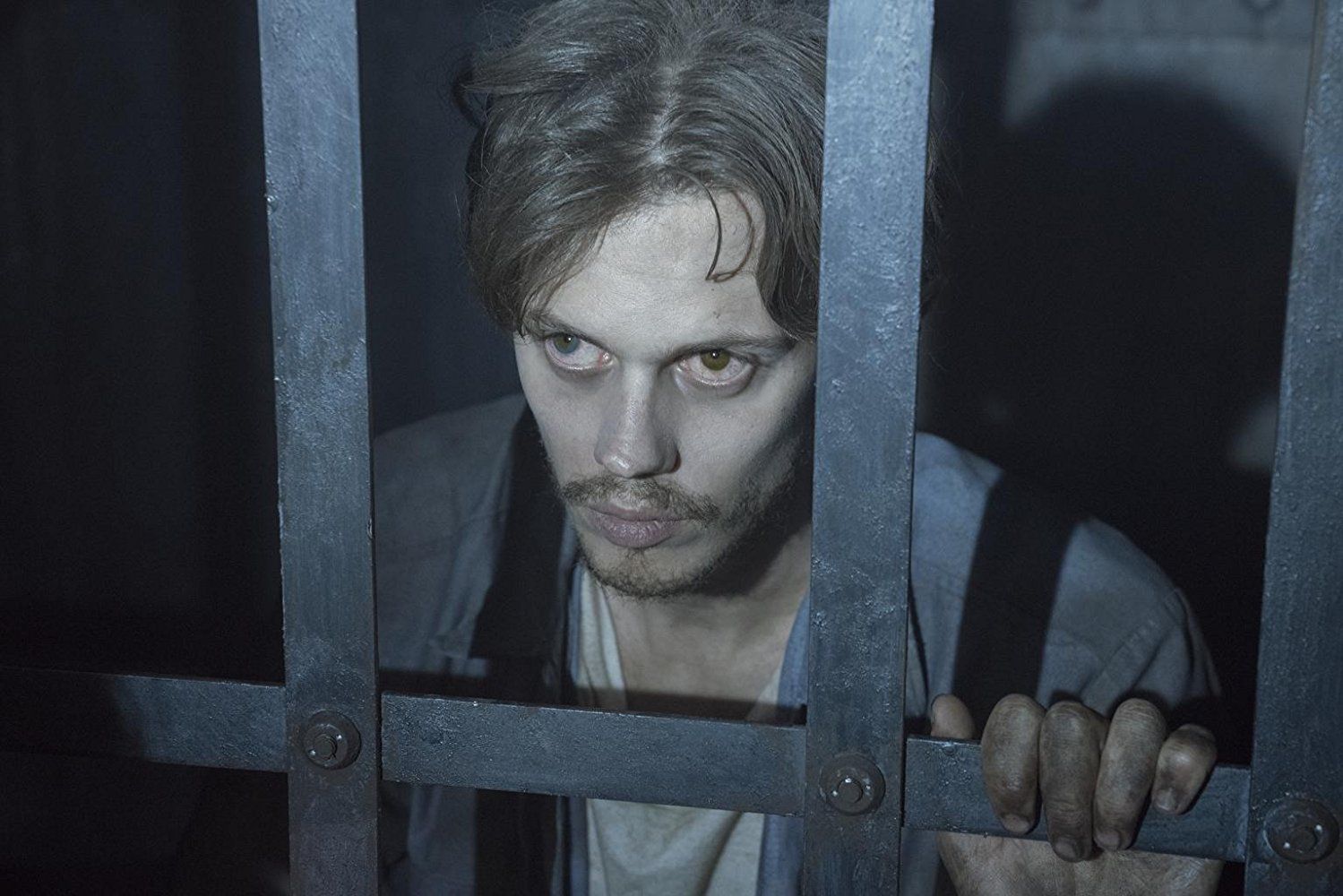 Bill Skarsgård w serialu "Castle Rock"