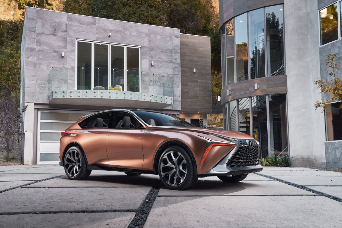 Lexus LF-1 Limitless: luksusowa przyszłość należy do SUV-ów. Crossover zamiast limuzyny