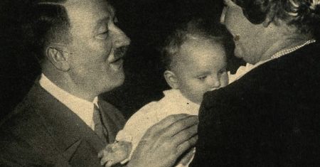 Czuli i opiekuńczy czy bezlitośni tyrani domowi? Jakimi ojcami byli czołowi naziści?
