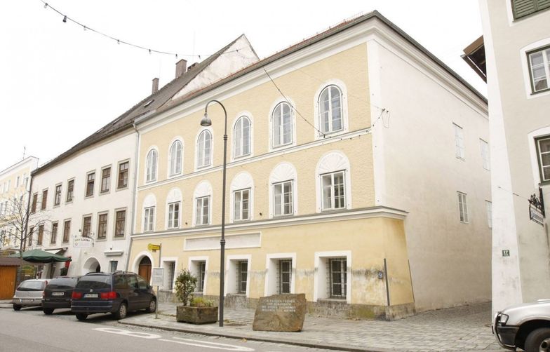Dom Hitlera w Austrii zyska nową funkcję. Będzie posterunkiem policji 