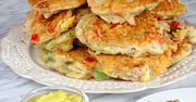 Kotlet z kurczaka w cieście naleśnikowym z warzywami