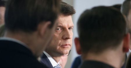 Karolina Korwin Piotrowska: Rechot nad Petru