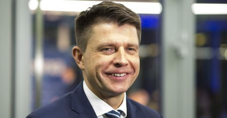 Petru ogłosił swój plan. "Podjąłem decyzję. To kontroferta dla Morawieckiego"