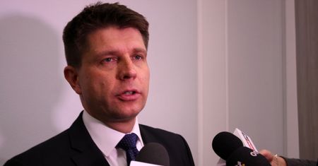 Petru chciał udowodnić, że na zakazie handlu w Polsce zyskują Niemcy. Ale mu nie wyszło