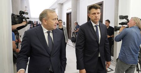 Petru skazany na Schetynę? "Może zostać sam". Wszystko zależy od Schmidt i Scheuring-Wielgus