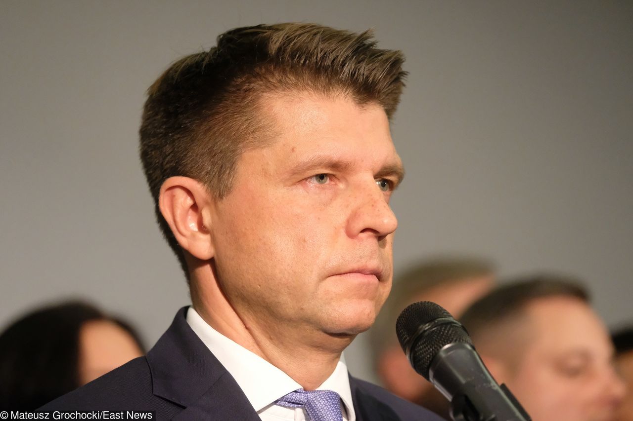 Ryszard Petru o szefie KNF. "Był słupem. Niech zacznie sypać"