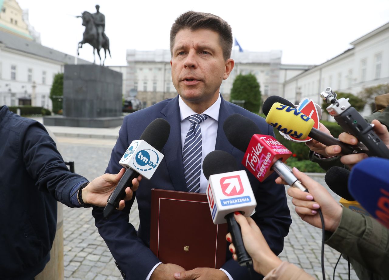 Ryszard Petru o atmosferze konsultacji u Andrzeja Dudy. "Mogę zdradzić taki głupi dowcip"