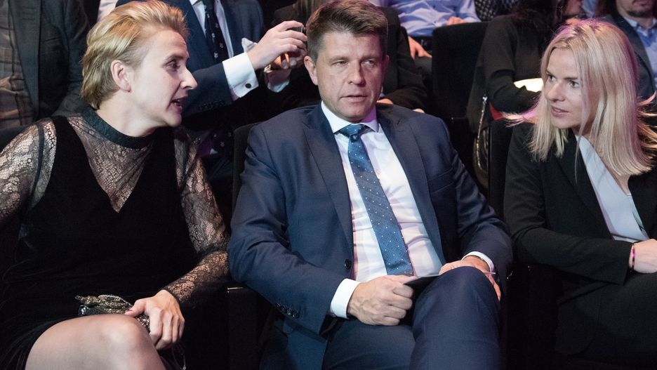 W skład nowego koła, oprócz Petru, weszły także dwie byłe posłanki Nowoczesnej: Joanna Scheuring-Wielgus oraz Joanna Schmidt