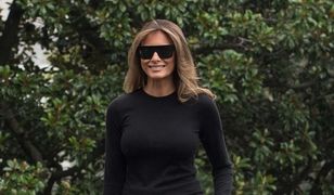 Melania Trump jest już w drodze do Polski. Jej podróżna stylizacja to klasyka!