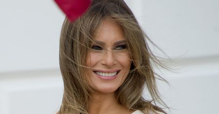 Melania Trump od stóp do głów we francuskich projektach