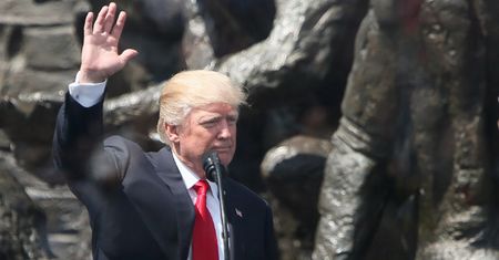 Rosyjski ekspert: Trump ostro w Polsce, ale niewykluczone, że pochwali Putina