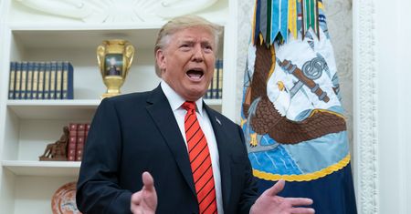 Donald Trump z kolejnymi problemami. Dziennik pisze o kolejnej rozmowie
