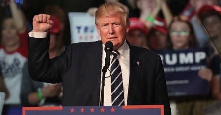 Pierwsze wyniki. Trump wychodzi na prowadzenie