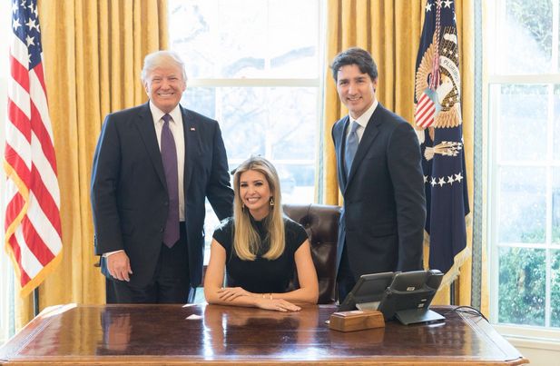 Ivanka Trump na fotelu prezydenta. Po opublikowaniu zdjęcia w sieci zawrzało