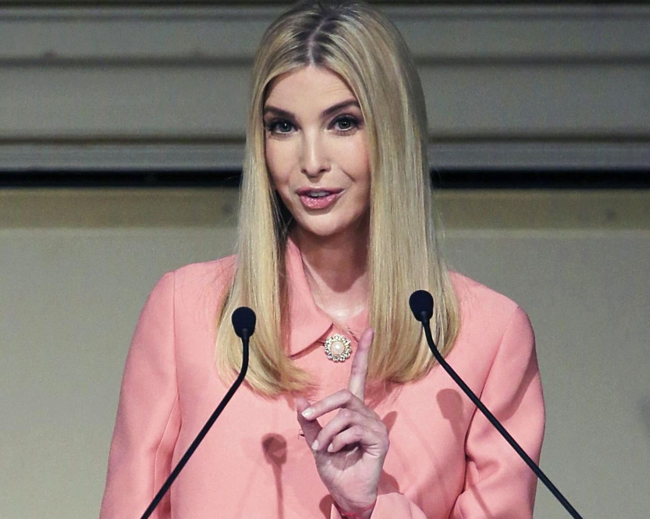 Ivanka Trump podpadła Japończykom. Wszystko przez różową mini