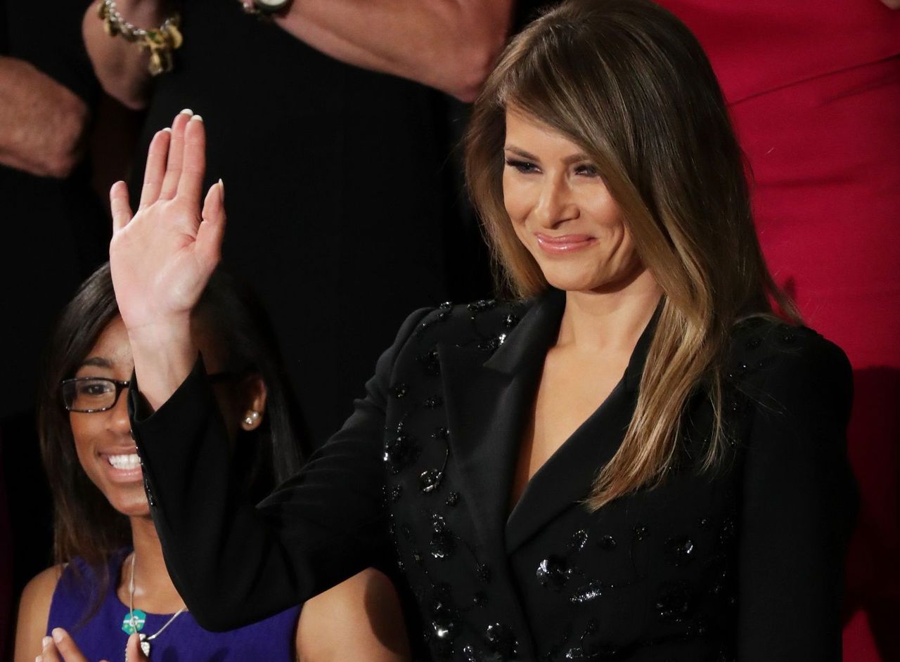 Czy Melania Trump sama zapłaciła za kostium Korsa?