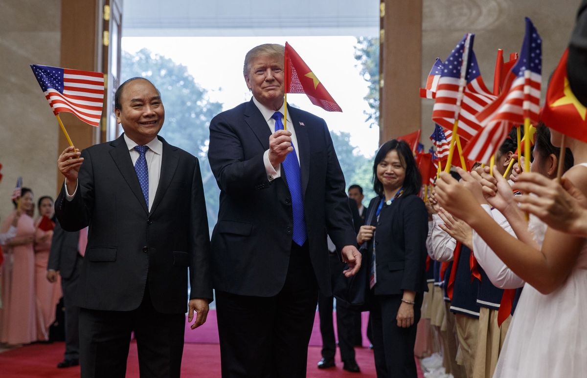 Szczyt Kim - Trump w Wietnamie. Zaczęło się od skandalu, ale może skończy się wojna