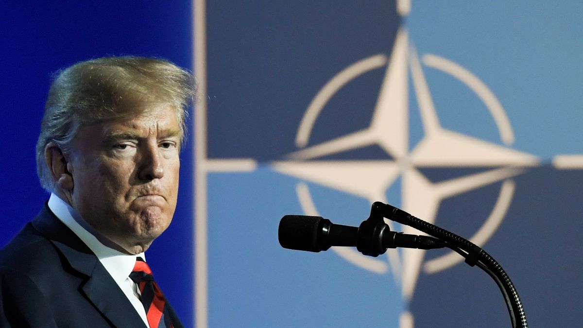Donald Trump wprowadził cła na Chiny i spotkał się z odwetem