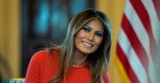 Melania Trump wysyła podprogowe sygnały. Jej stylizacje mówią więcej niż tysiąc słów