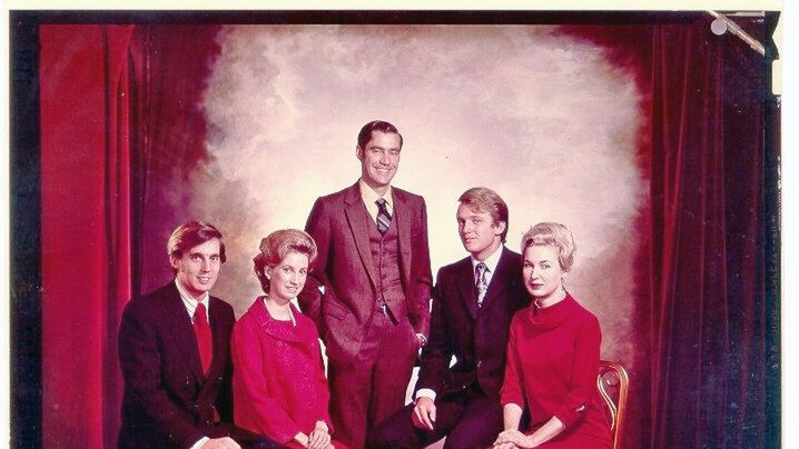 Rodzeństwo Donalda Trumpa. Od lewej: Robert, Elizabet, Fred, Donald i Maryanne