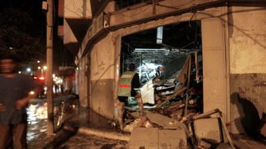 Zniszczony warsztat metalowy