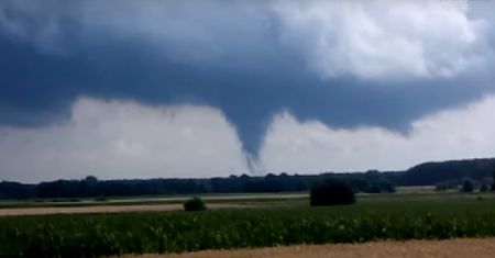 Pogoda. Synoptycy ostrzegają. Nadchodzą załamanie i groźne opady